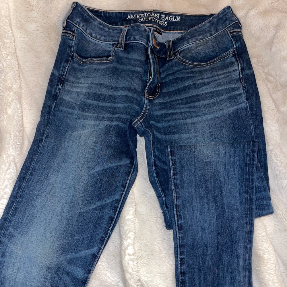 jeans with no rips